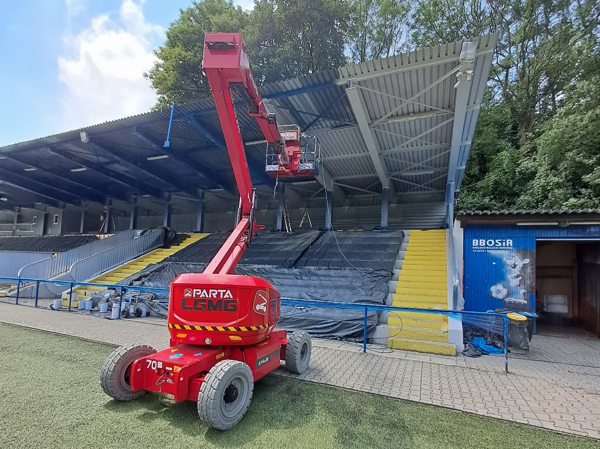 Stadion Miejski w Bielsku-Białej zmienia się na lepsze