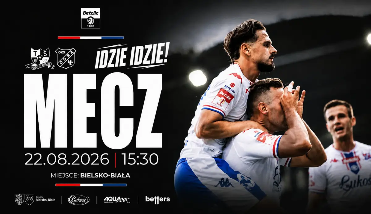Emocjonujące spotkanie piłkarskie na stadionie