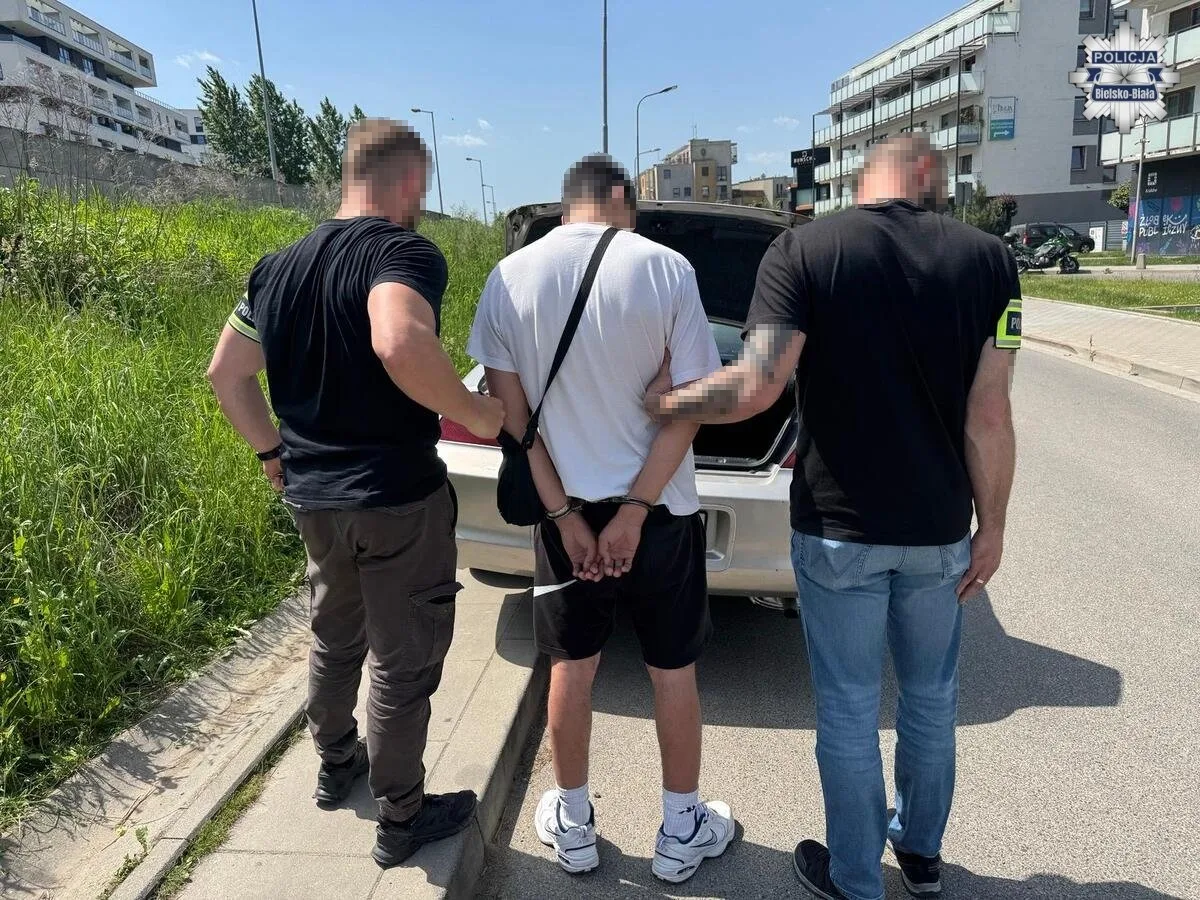 Oszust podający się za pracownika banku zatrzymany w Krakowie