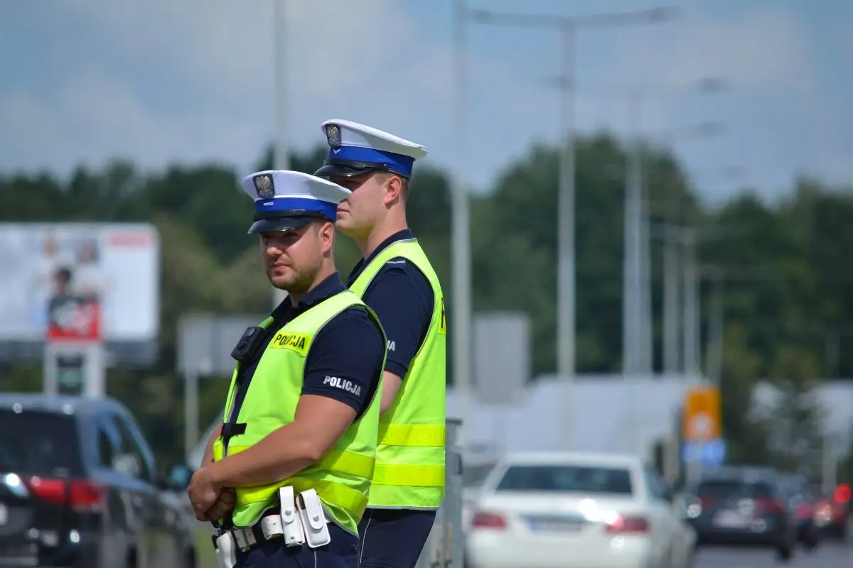 Policja kontynuuje działania na rzecz bezpieczeństwa mieszkańców