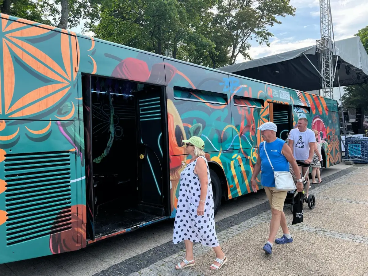 Autobus PSK 2026 promuje Bielsko-Białą w Polsce