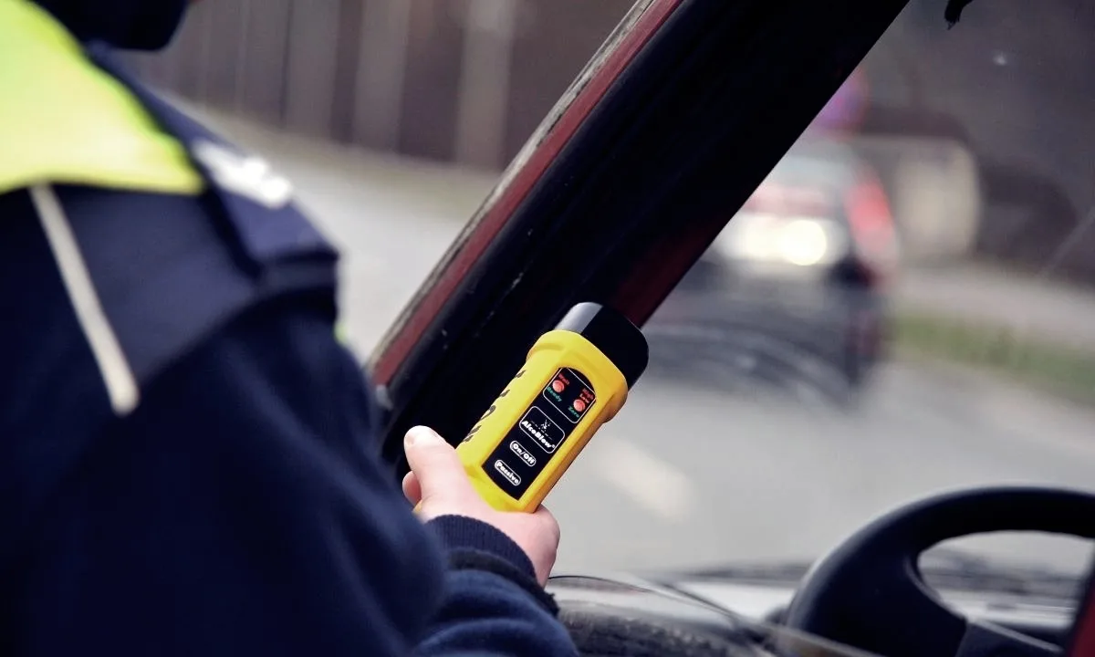 Pijany kierowca spowodował kolizję na parkingu