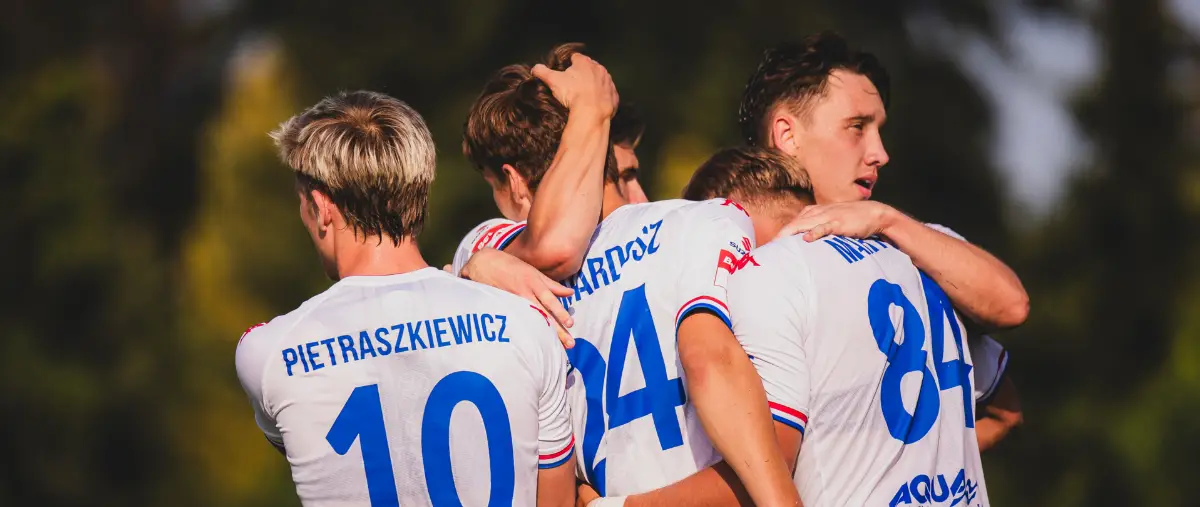 Podbeskidzie Bielsko-Biała zwycięża z Hutnikiem Kraków 2:0 w Pucharze Polski